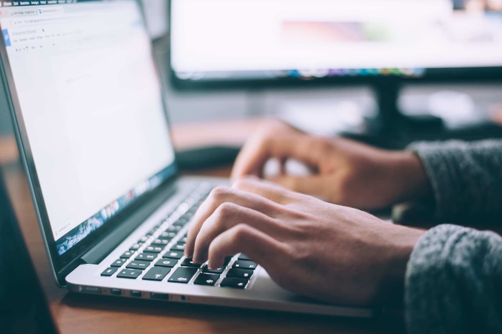 AI benutten in je Sollicitatieproces: 10 Prompts voor het Gebruiken van ChatGPT voor Jouw Motivatiebrief