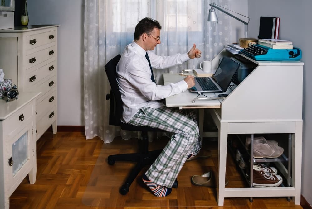 De Psychologie van Thuiswerken: Omgaan met Afleiding en Motivatiebehoud
